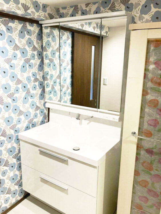 朝の身支度が楽しくなる洗面化粧室♪